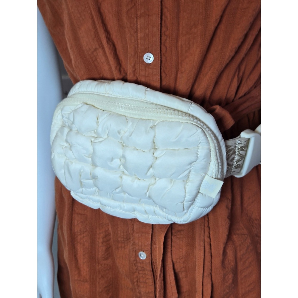 Simply Southern Cream‎ Quilted Puffer Belt Bag Gold Geometric Strap Fanny Pack